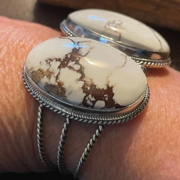 Sterling Sterling White Horse Cuff - Picture 2 of 5